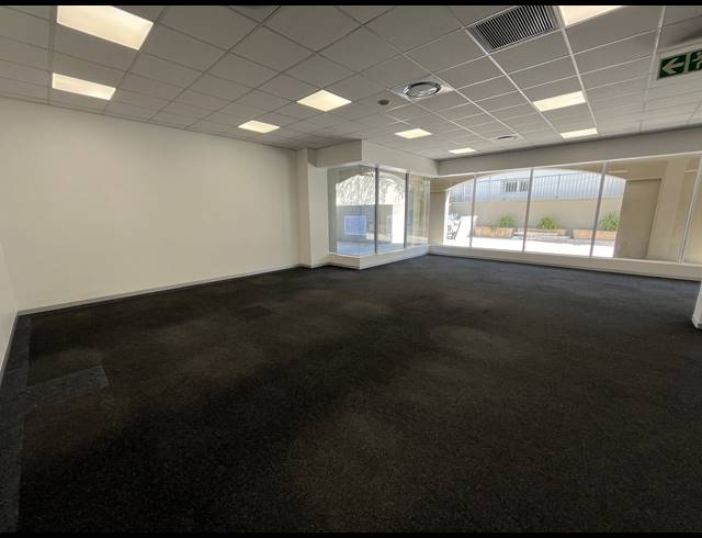 255M² OFFICE TO LET IN CLAREMONT